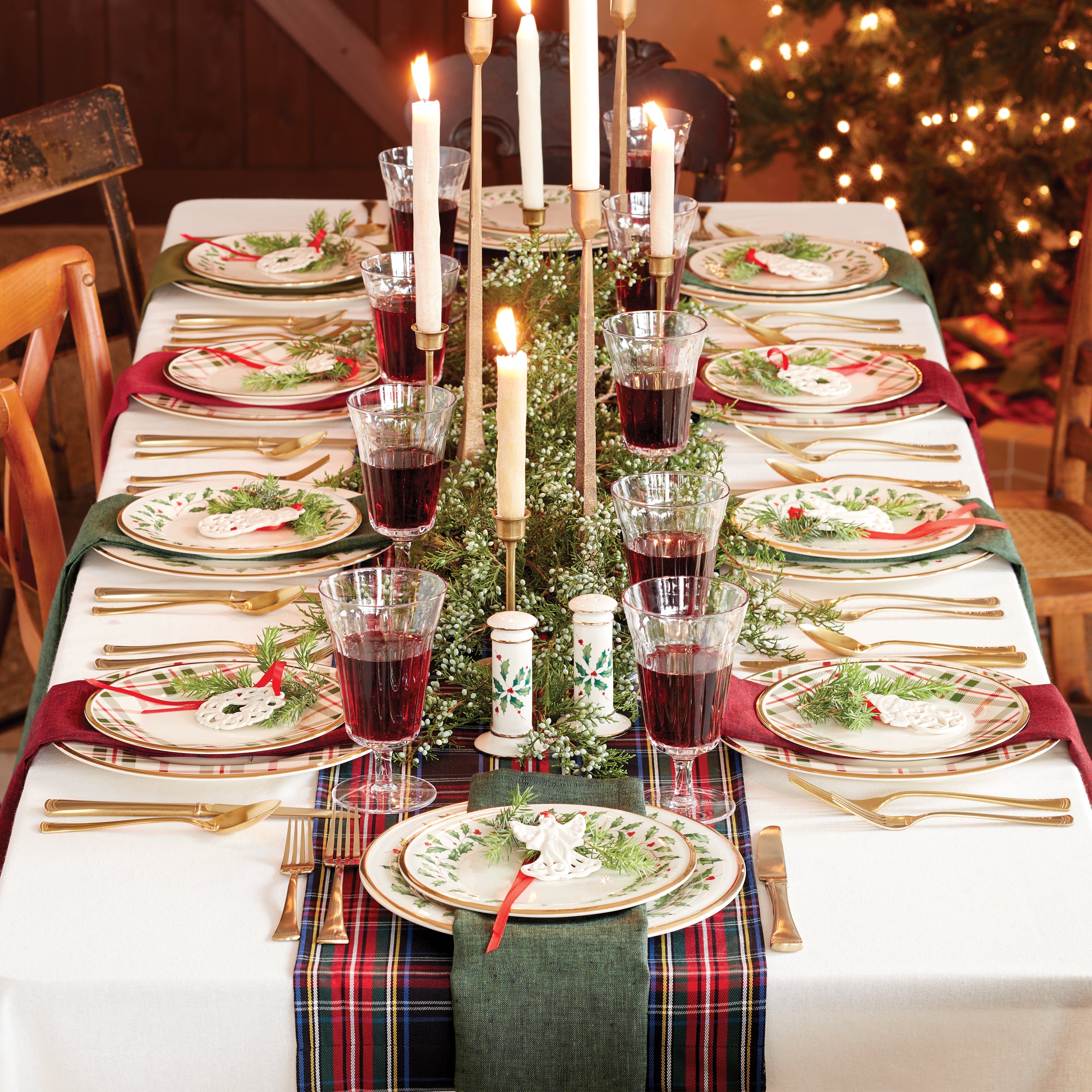 Holiday 12-Piece Plate & Mug Set