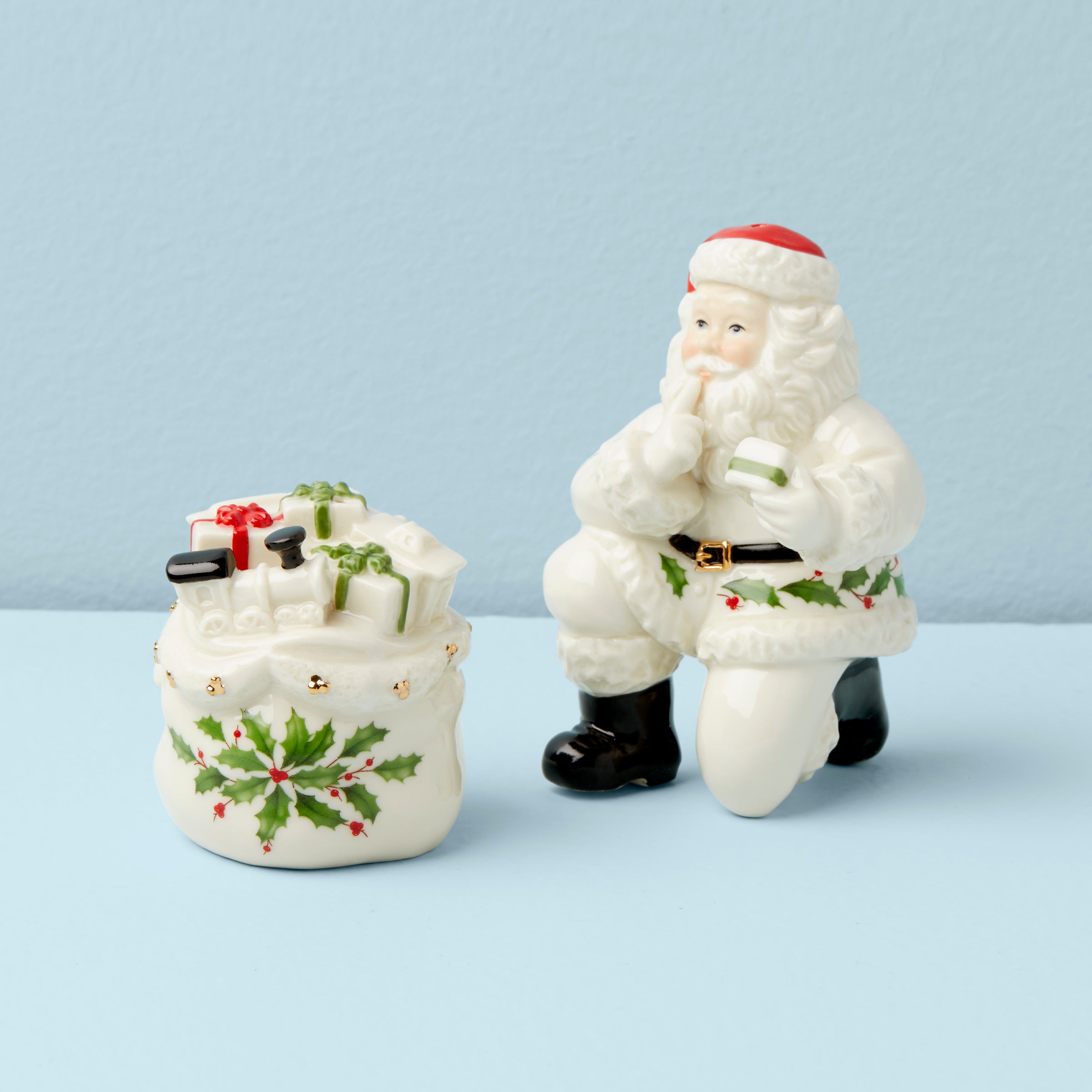 Holiday Figural Magnetic Salt & Pepper Shakers