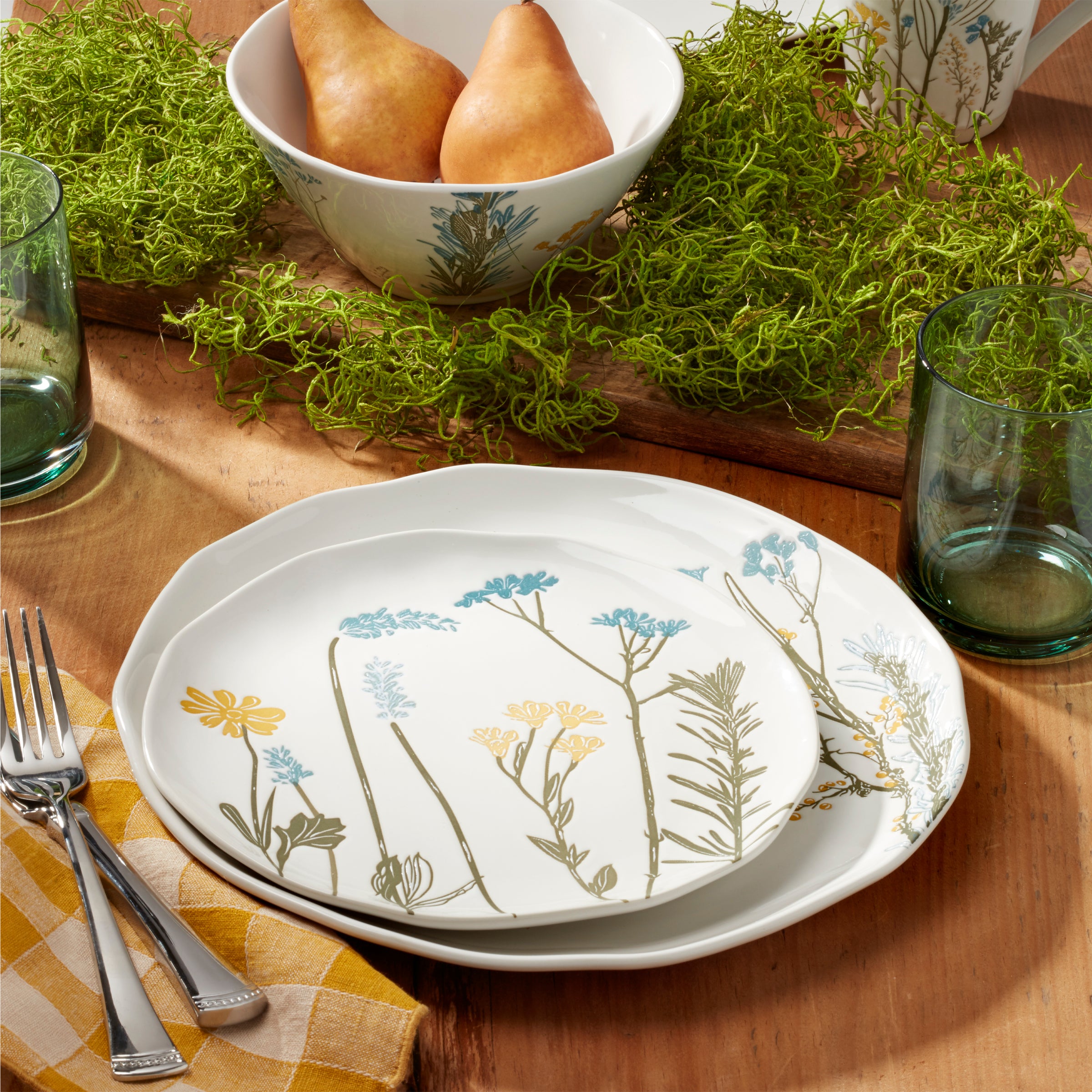 Wildflowers 12-Piece Dinnerware Set