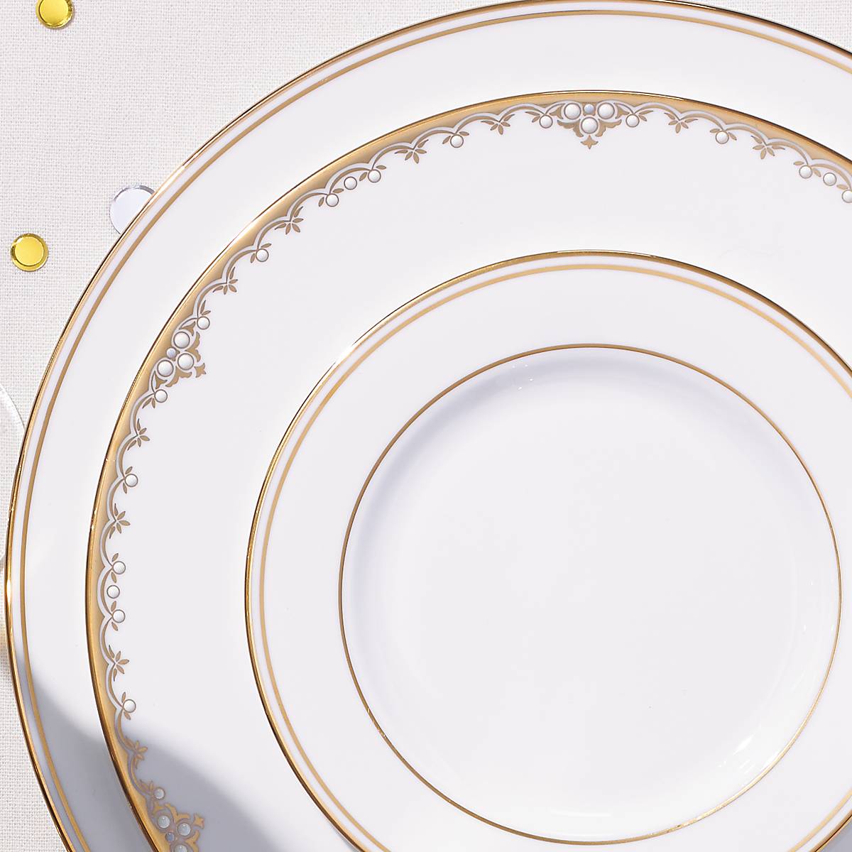 Federal Gold 5-Piece Place Setting – Lenox Corporation