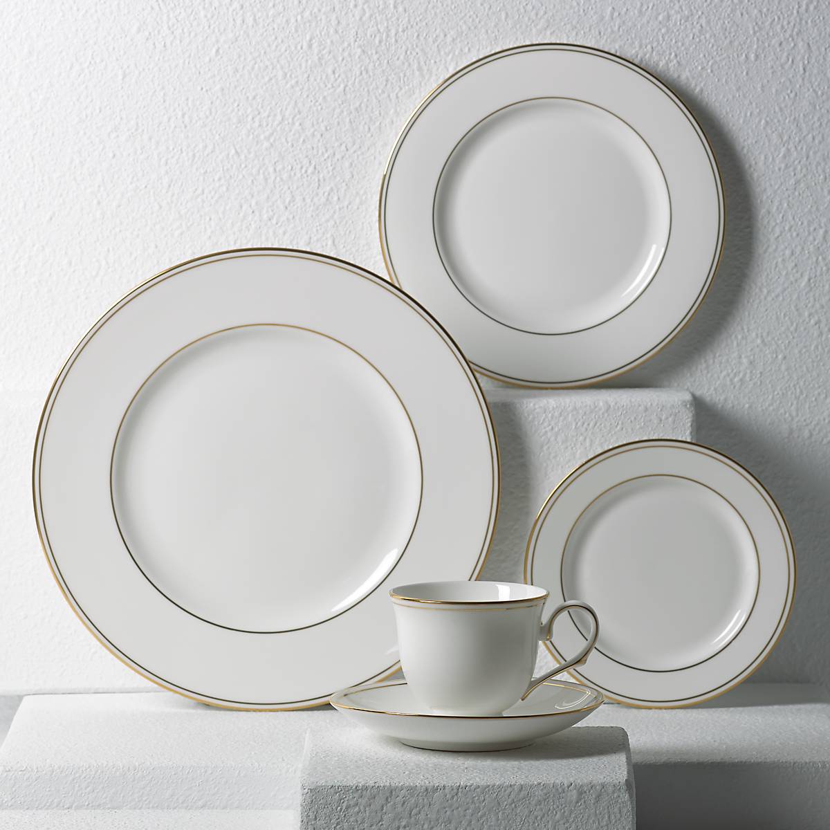 Federal Gold 5-Piece Place Setting