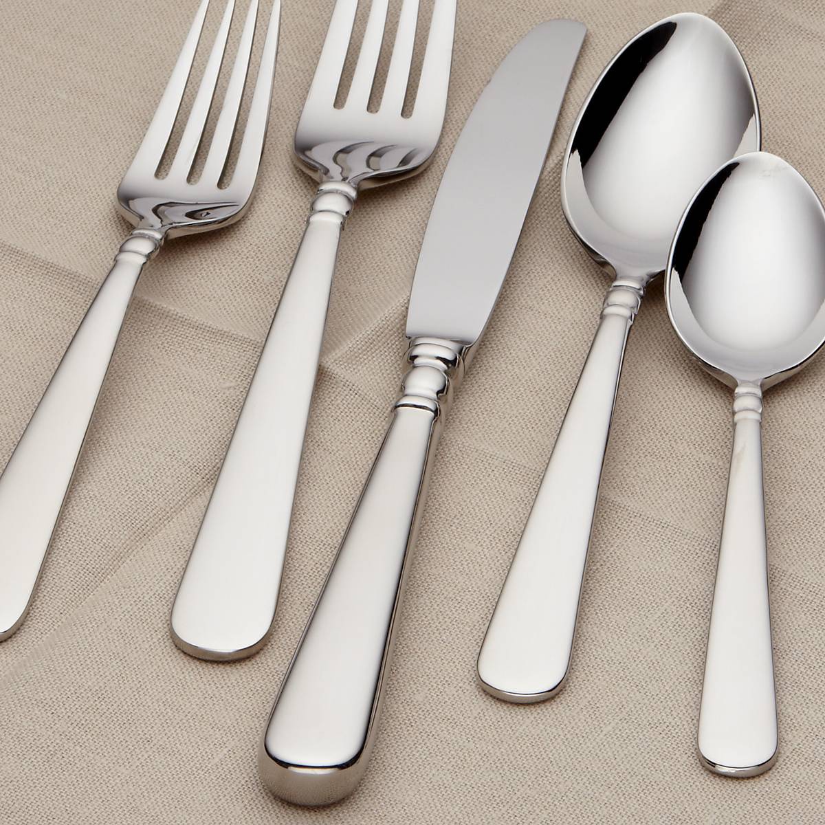 Pearl Platinum 5-Piece Place Setting