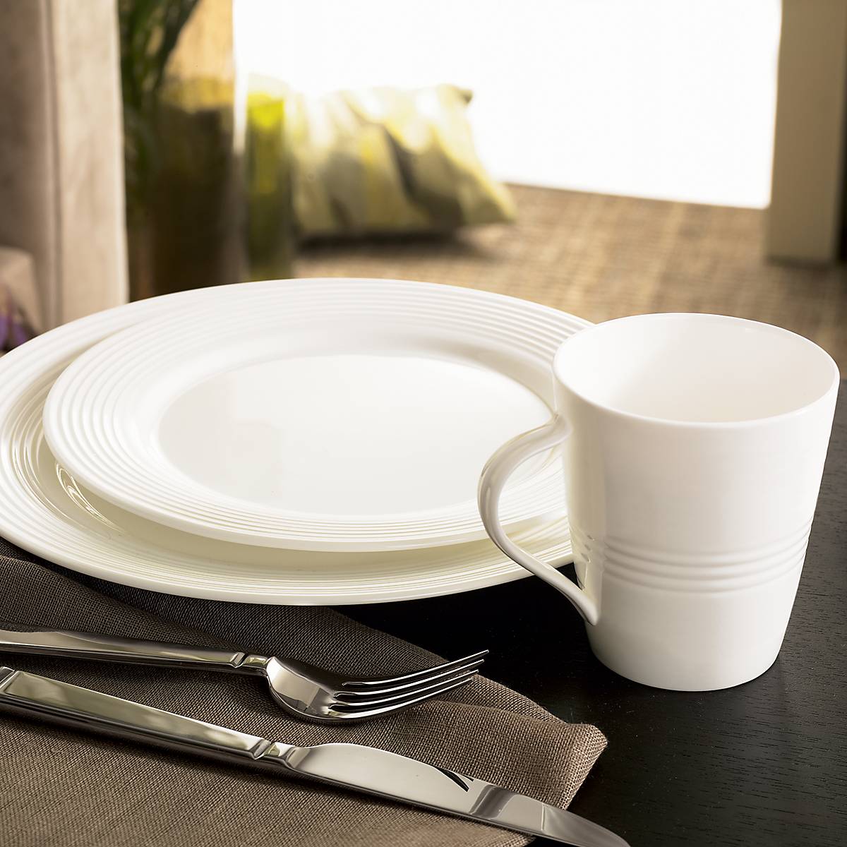 Tin Can Alley 12-piece Dinnerware Set