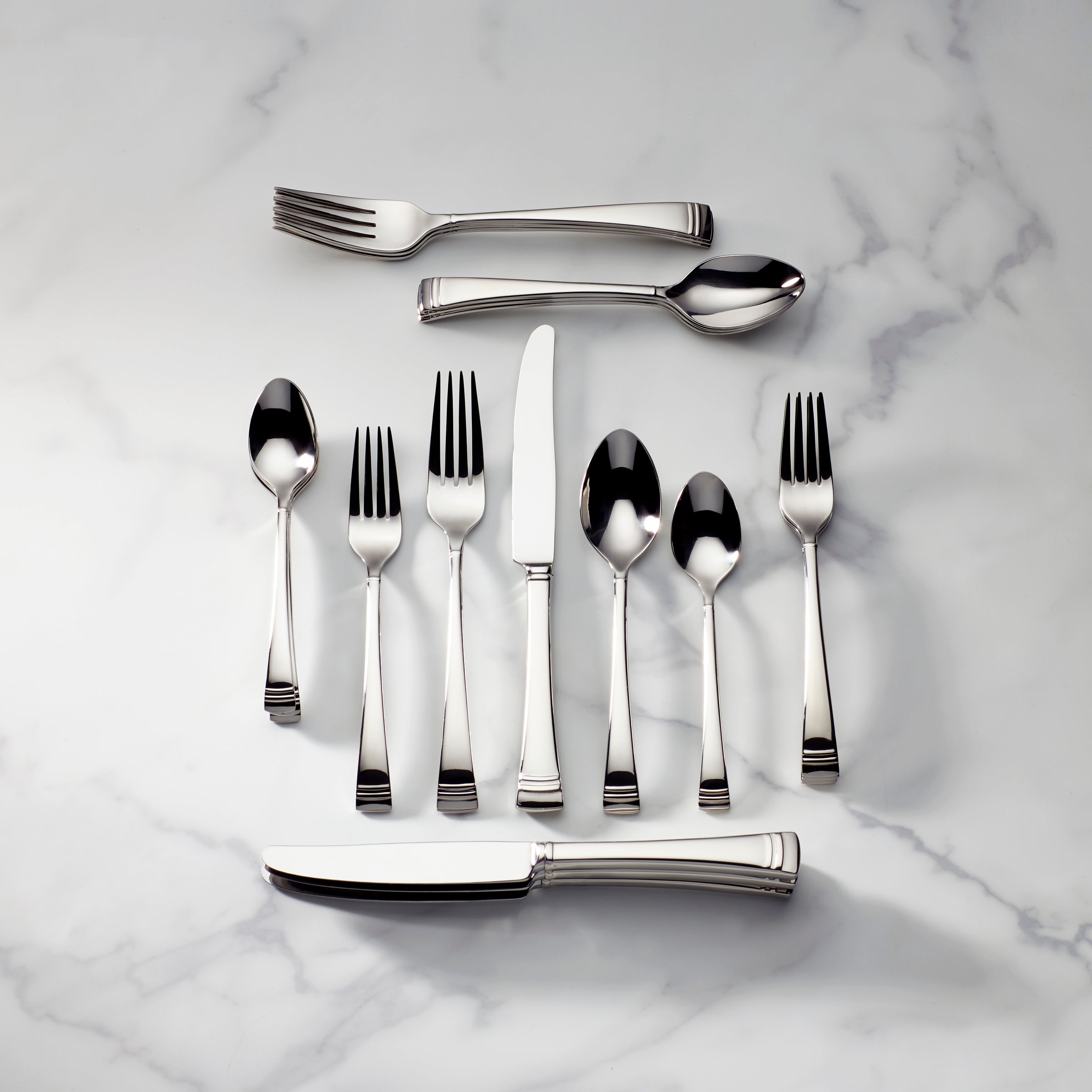 Federal Platinum 20-Piece Flatware Set