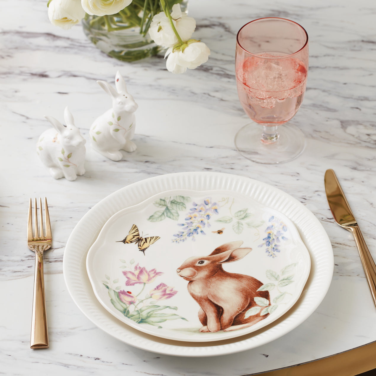 4 Pieces fashion Decorative Plates