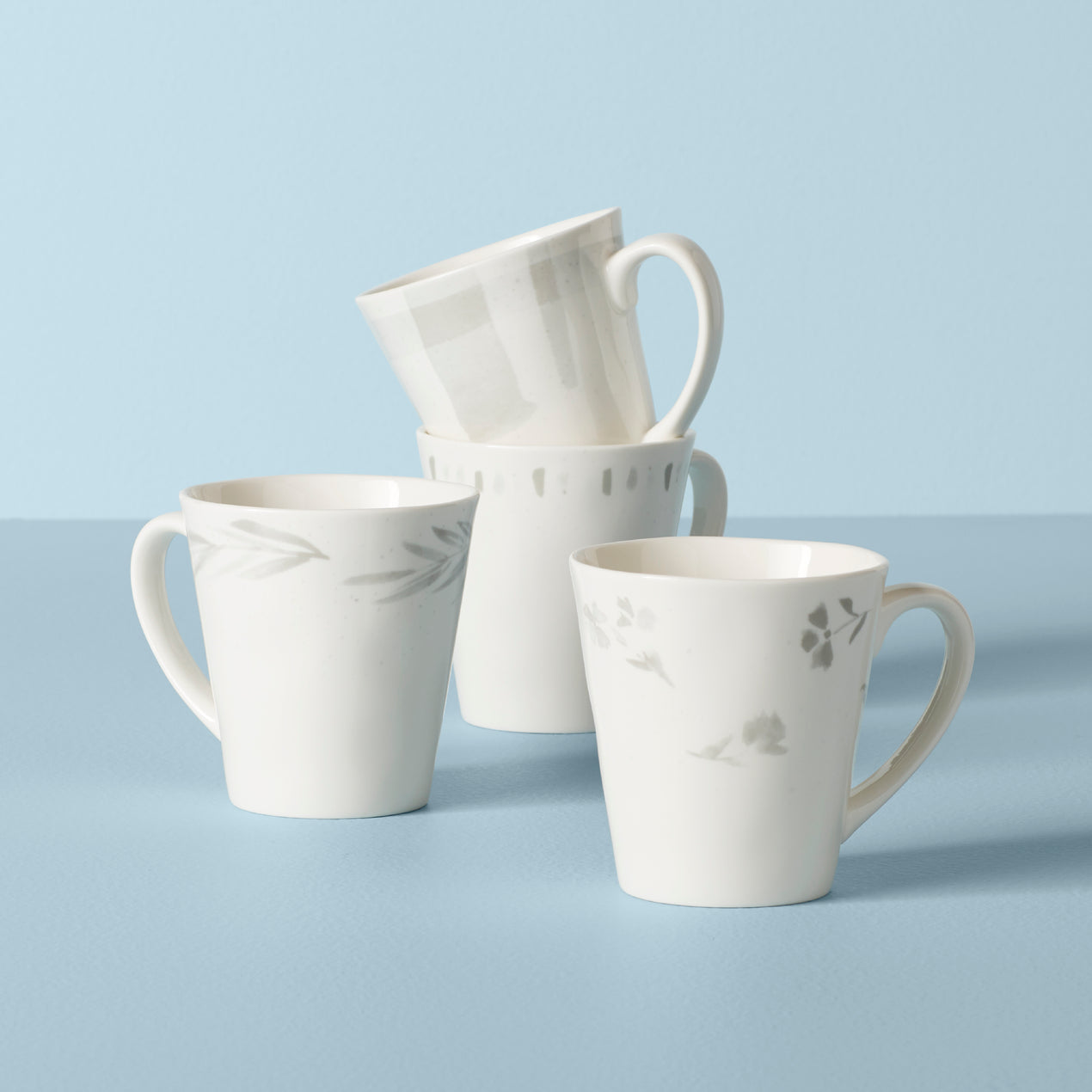 Dowan 20 Oz Coffee Mugs with Large Handle, Ceramic Large White Mugs, Set of  6 White